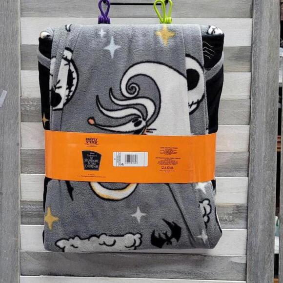 Nightmare Before Christmas pajama set | X Small | Disney - Picture 5 of 10